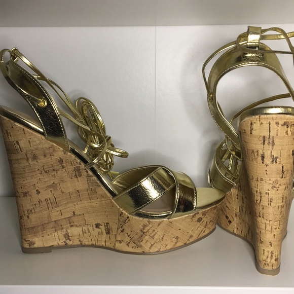 Gold Wedges - Picture 4 of 4
